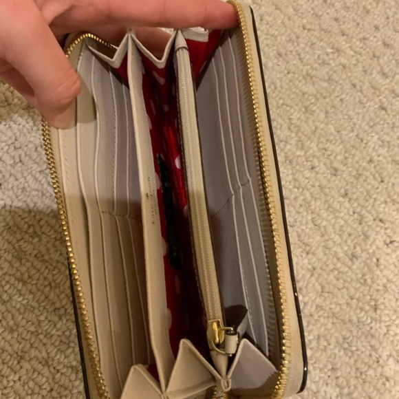 Disney x Kate Spade Minnie Mouse Wallet - Picture 3 of 3